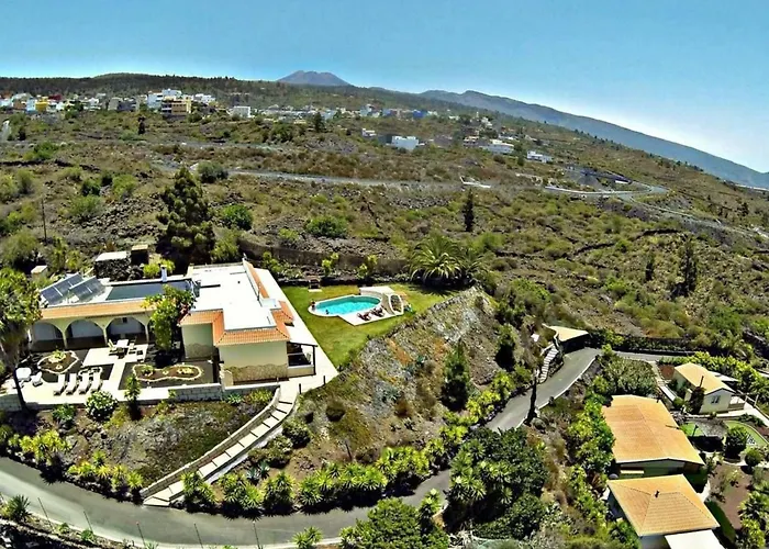 Modern Eingerichtete Leon Mit Terrasse By Interhome Appartamento Guía de Isora