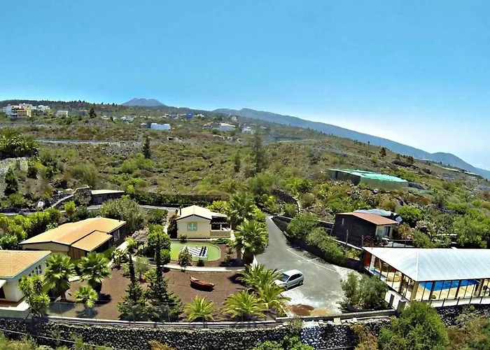 Appartamento Modern Eingerichtete Leon Mit Terrasse By Interhome *