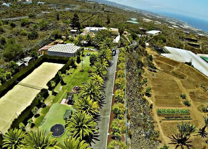 Modern Eingerichtete Leon Mit Terrasse By Interhome Appartamento