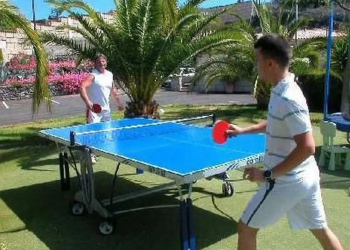 Modern Eingerichtete Leon Mit Terrasse By Interhome Appartamento Guía de Isora