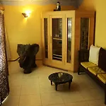 Modern Eingerichtete Leon Mit Terrasse By Interhome Appartement *