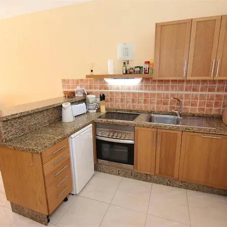 Modern Eingerichtete Leon Mit Terrasse By Interhome Apartamento *