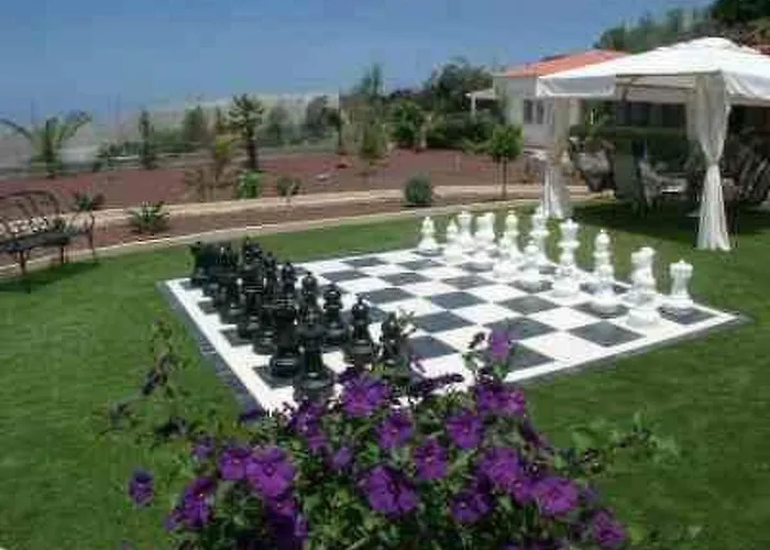 Apartamento Modern Eingerichtete Leon Mit Terrasse By Interhome